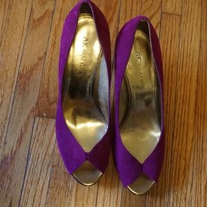 Anne Klein Suede Fuchsia & Gold High Heels